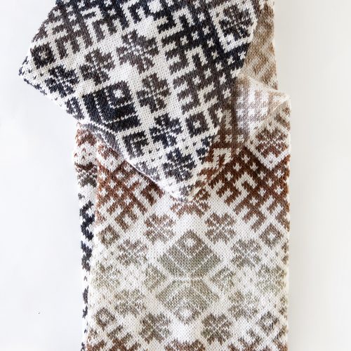 Unisex loop scarf with Latvian symbols