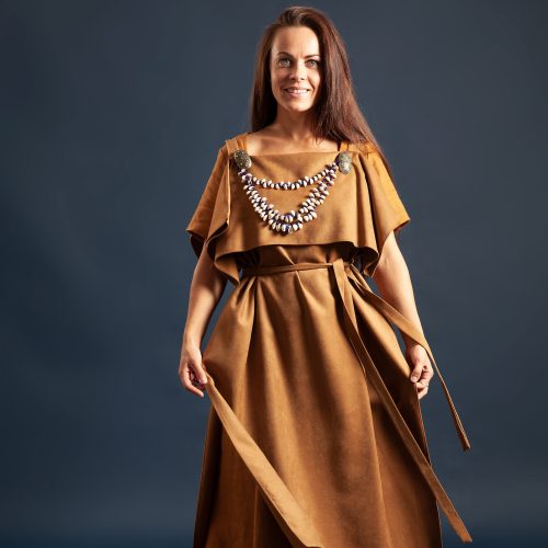 Latvian ethnographic clothing set creation